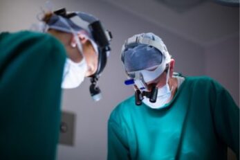 Doctor doing orthopedic surgery